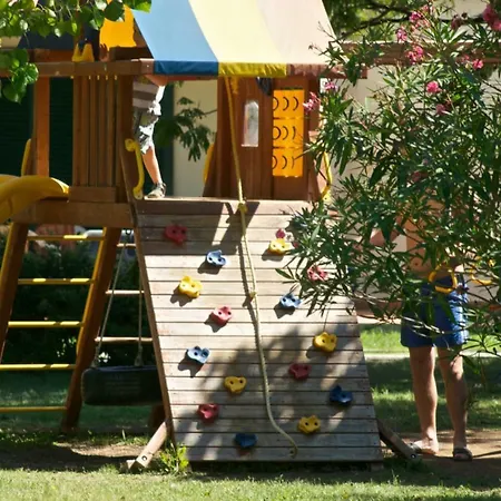 Bungalow Tc אתר נופש